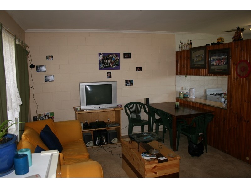 1/89 Nyora Road, Poowong VIC 3988