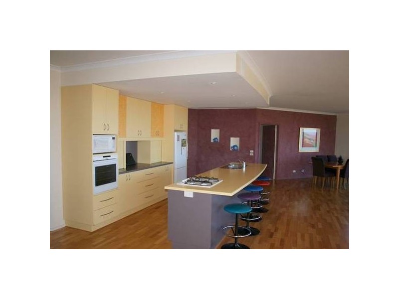 9 Cross Street, Outtrim VIC 3951