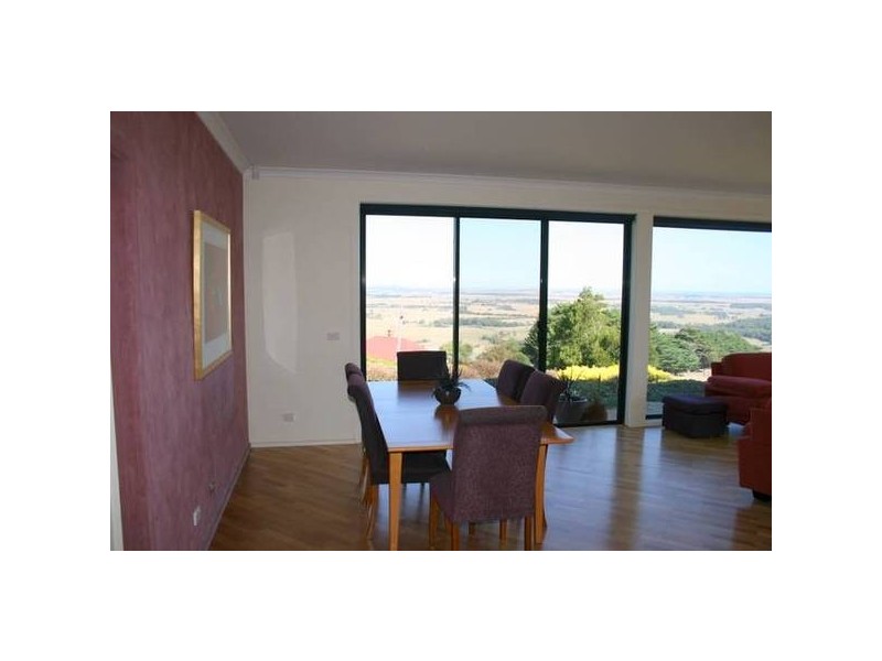 9 Cross Street, Outtrim VIC 3951