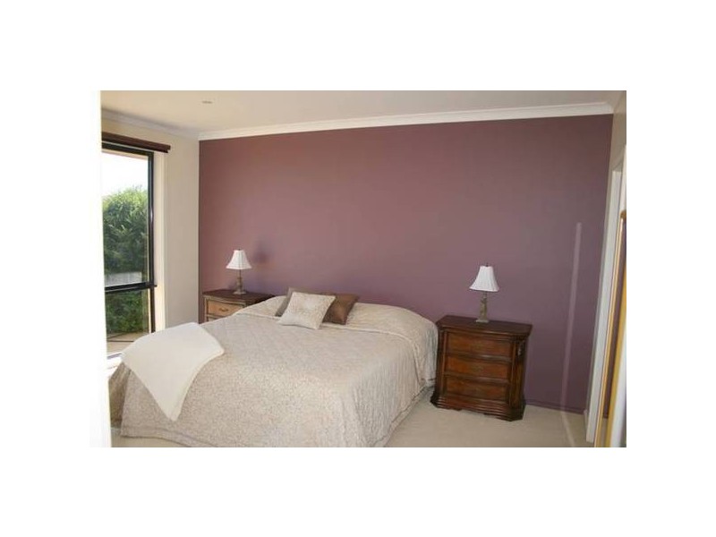 9 Cross Street, Outtrim VIC 3951