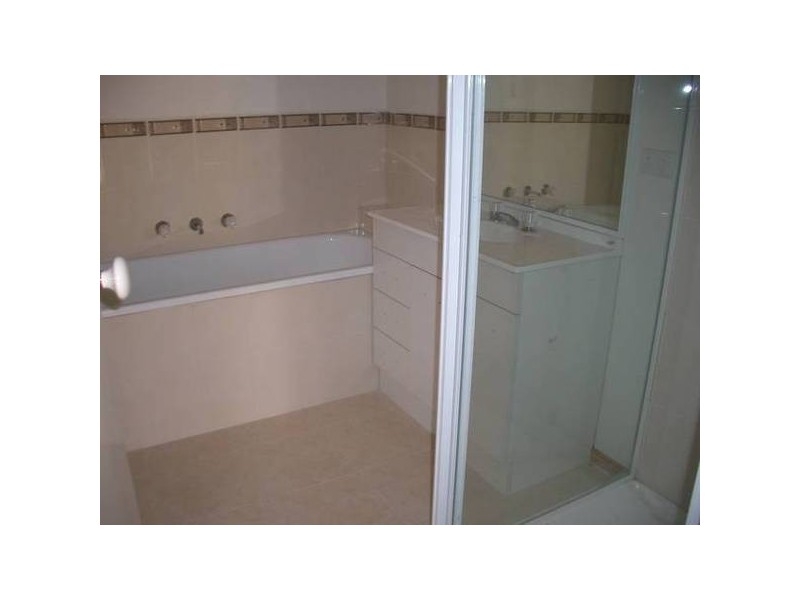 2/31 BATES AVENUE, Korumburra VIC 3950