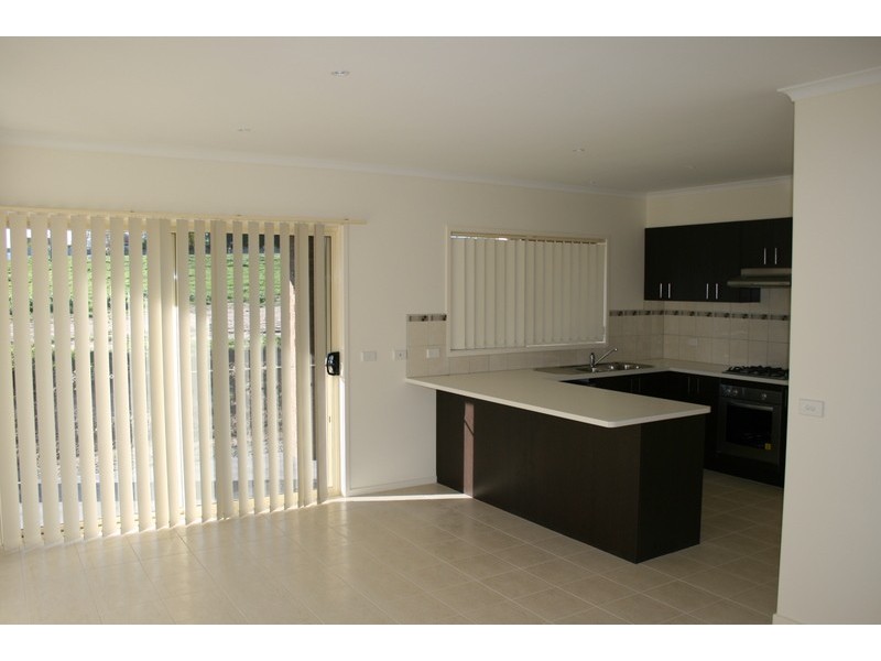18 ISABELLA BOULAVARD, Korumburra VIC 3950