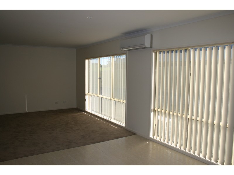 18 ISABELLA BOULAVARD, Korumburra VIC 3950