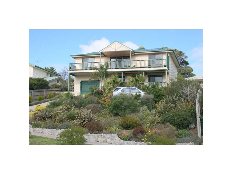 39 McQueen Ave, Korumburra VIC 3950