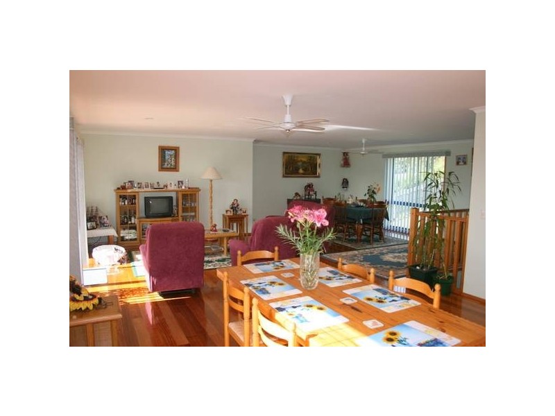 39 McQueen Ave, Korumburra VIC 3950
