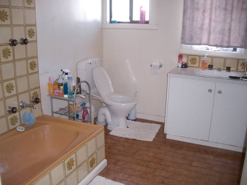 3/20 BATES AVENUE, Korumburra VIC 3950