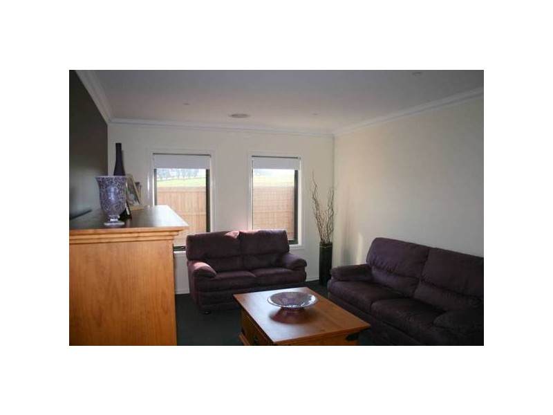 8 Woodford Place, Korumburra VIC 3950