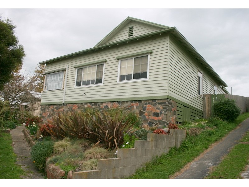 57 Main Road, Korumburra VIC 3950