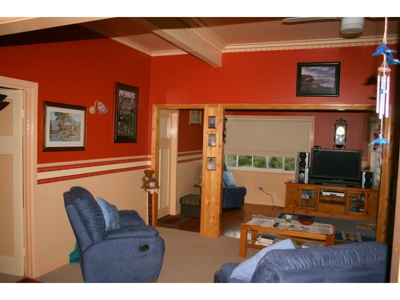 57 Main Road, Korumburra VIC 3950