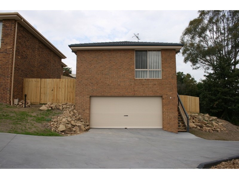1/31 BATES AVENUE, Korumburra VIC 3950