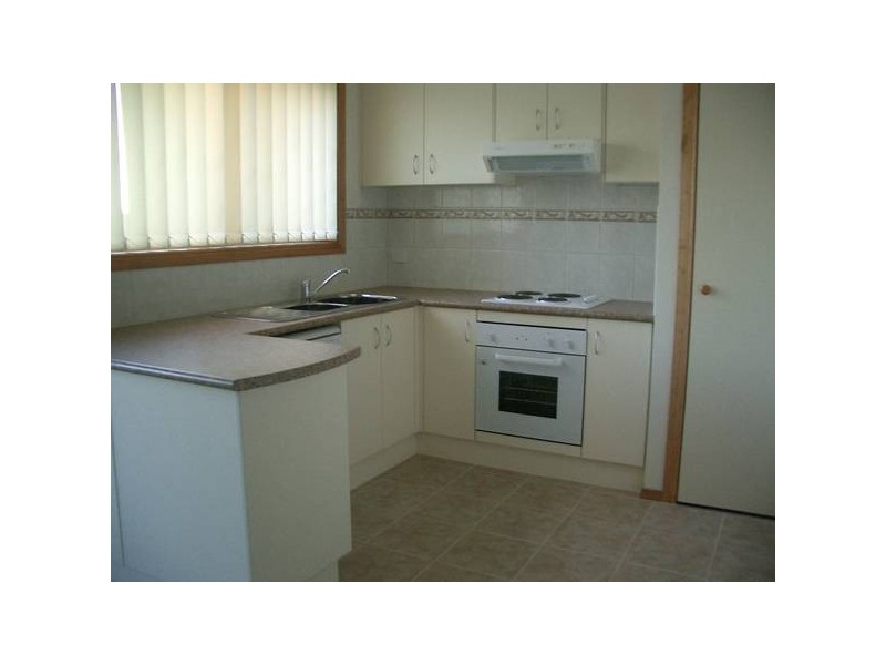 3/2 LITTLE PRINCES STREET, Korumburra VIC 3950