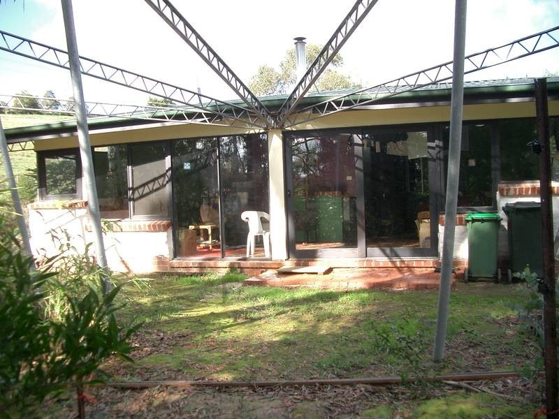 16 MARY STREET, Loch VIC 3945