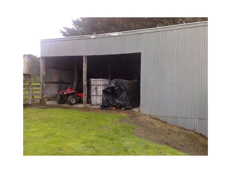 62 Jeetho Road, Loch VIC 3945