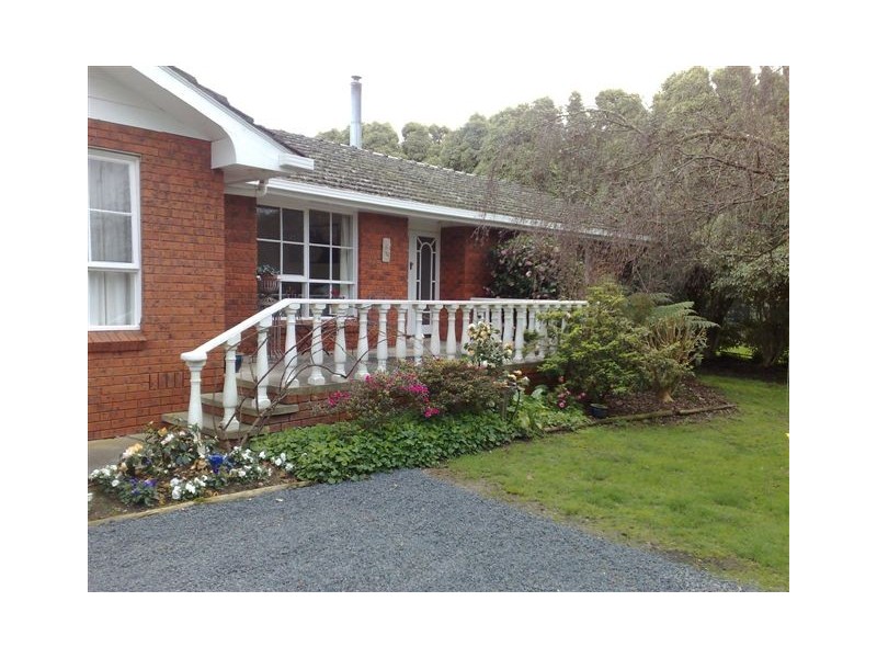 62 Jeetho Road, Loch VIC 3945
