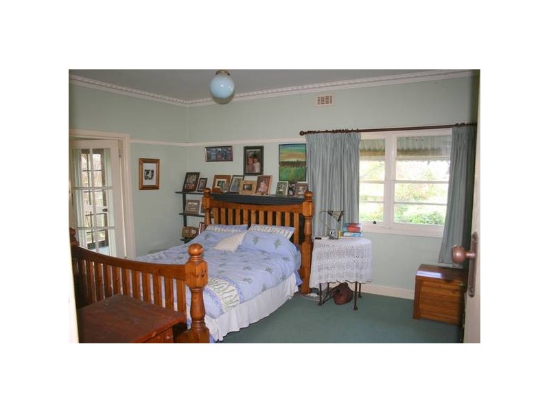 330 Jeetho West Road, Loch VIC 3945