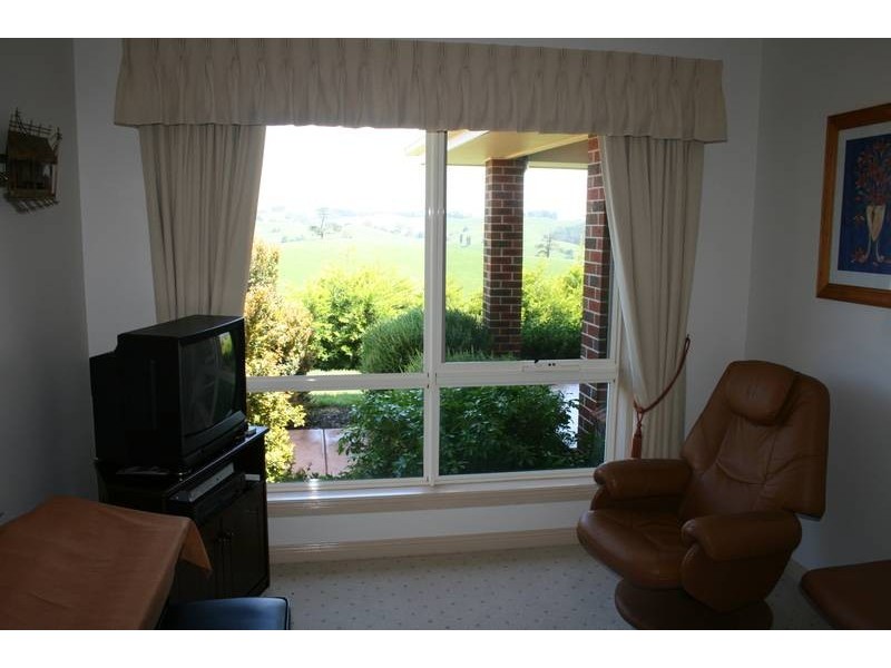 54 Newtons Road, Arawata VIC 3951