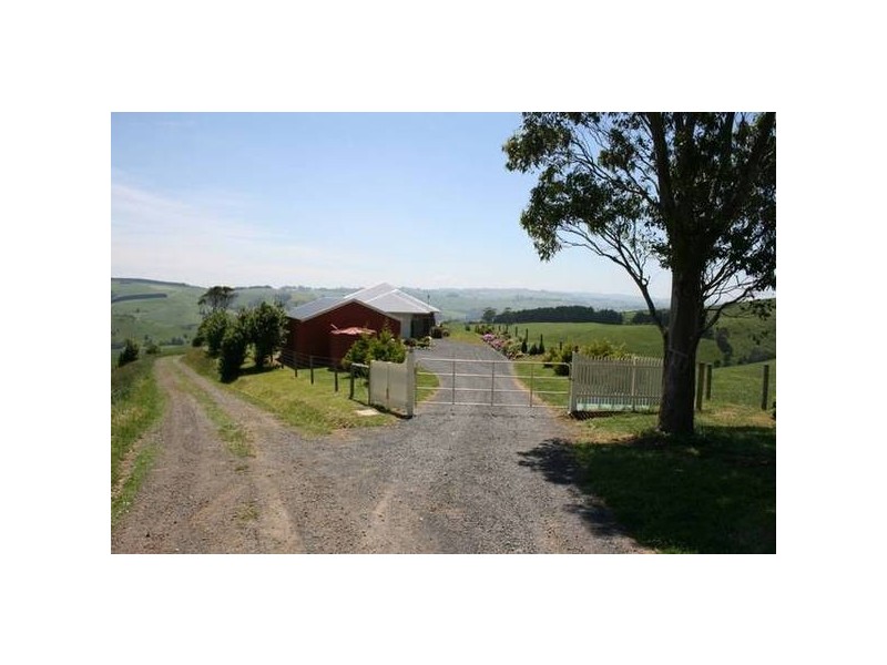 54 Newtons Road, Arawata VIC 3951