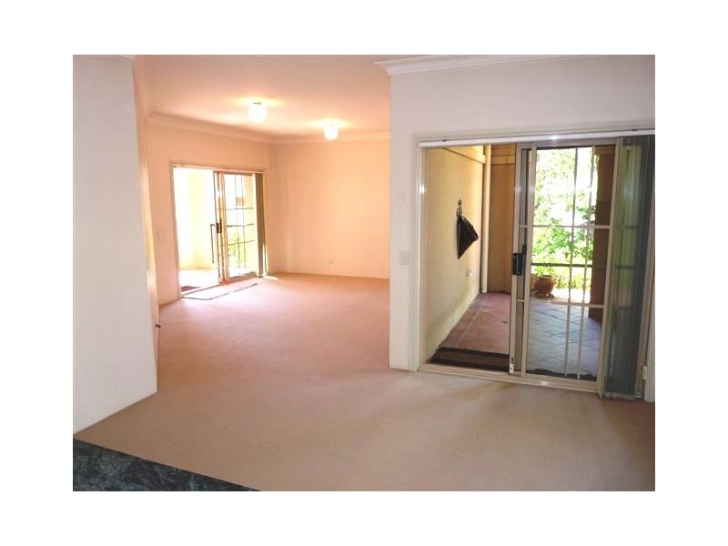 2/2 Mortimer Lewis Drive, Huntleys Point NSW 2111