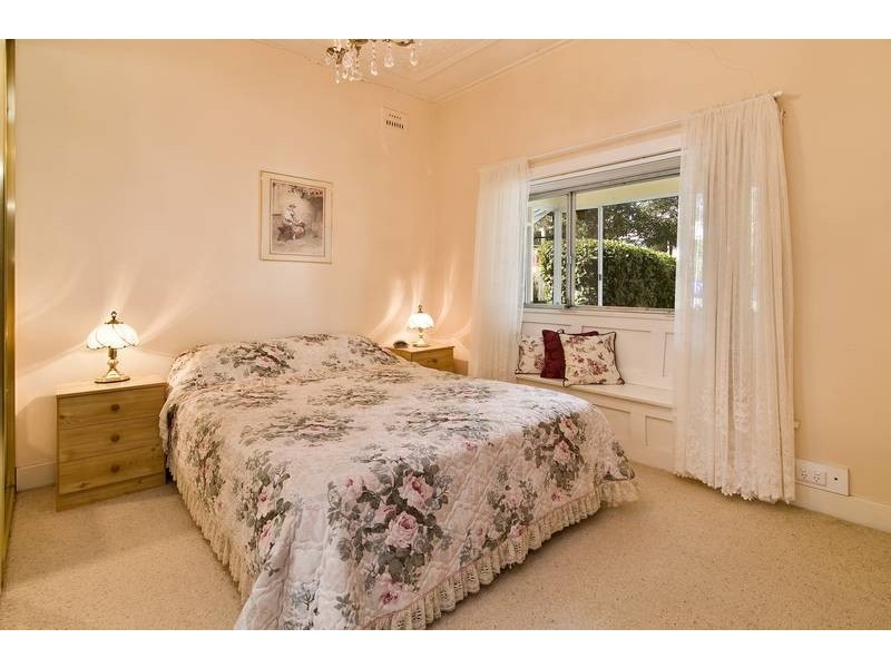 9 Cobden Avenue, Lane Cove NSW 2066