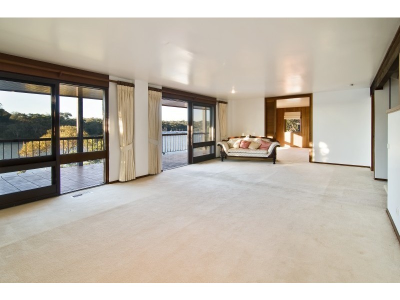 18 Lloyd Avenue, Hunters Hill NSW 2110