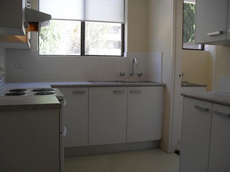 2/1 Cottonwood Crescent, North Ryde NSW 2113