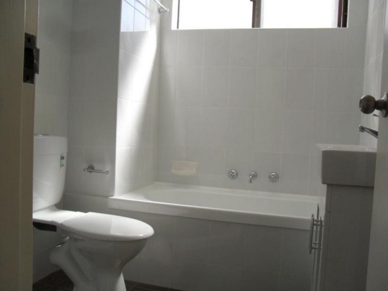 2/1 Cottonwood Crescent, North Ryde NSW 2113