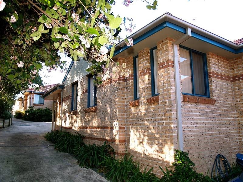 2/76 Epping Avenue, Epping NSW 2121