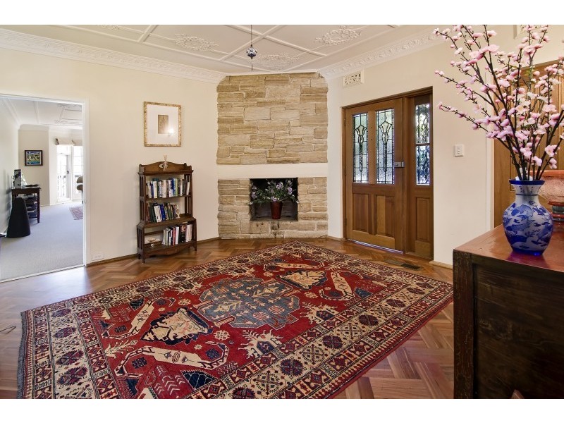 12 Rothwell Crescent, Lane Cove NSW 2066