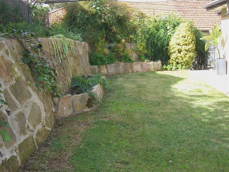 13 Wisdom Road, Greenwich NSW 2065