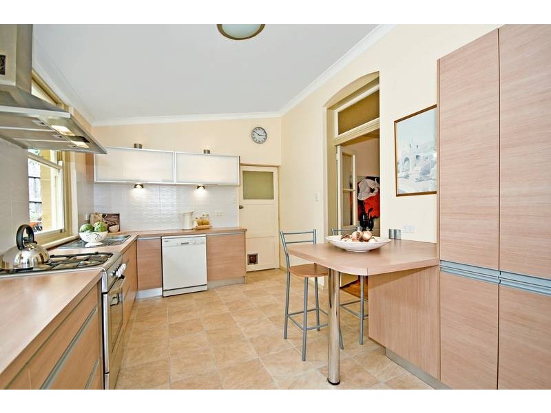 7 Hinkler Street, Greenwich NSW 2065