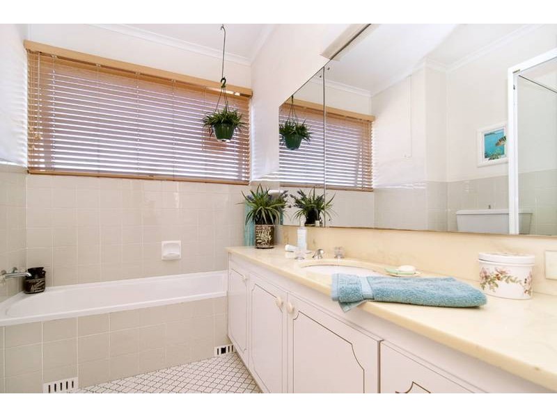 24/299 Burns Bay Road, Lane Cove NSW 2066