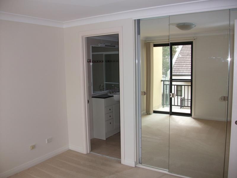 13/47 Walkers Drive, Lane Cove NSW 2066