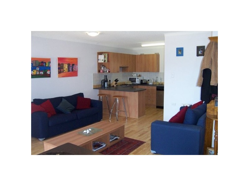 18/143 Burns Bay Road, Lane Cove NSW 2066