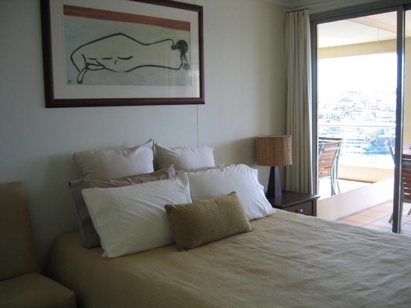 802/12 Glen Street, Milsons Point NSW 2061