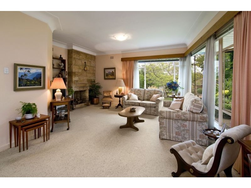 8 Kallaroo Road, Riverview NSW 2066