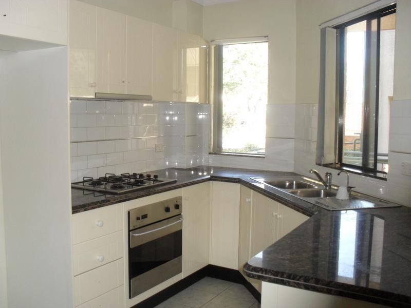 4/9-15 Lloyds Avenue, Carlingford NSW 2118