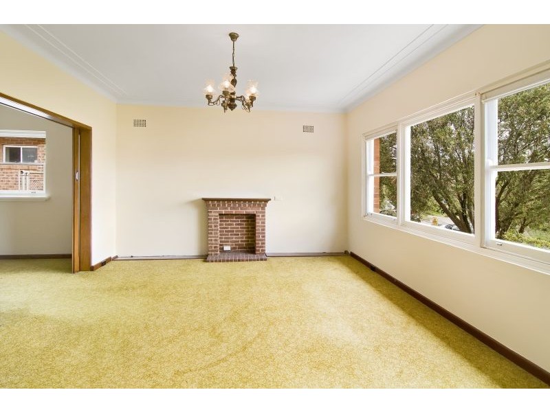 26 Hinkler Crescent, Lane Cove NSW 2066