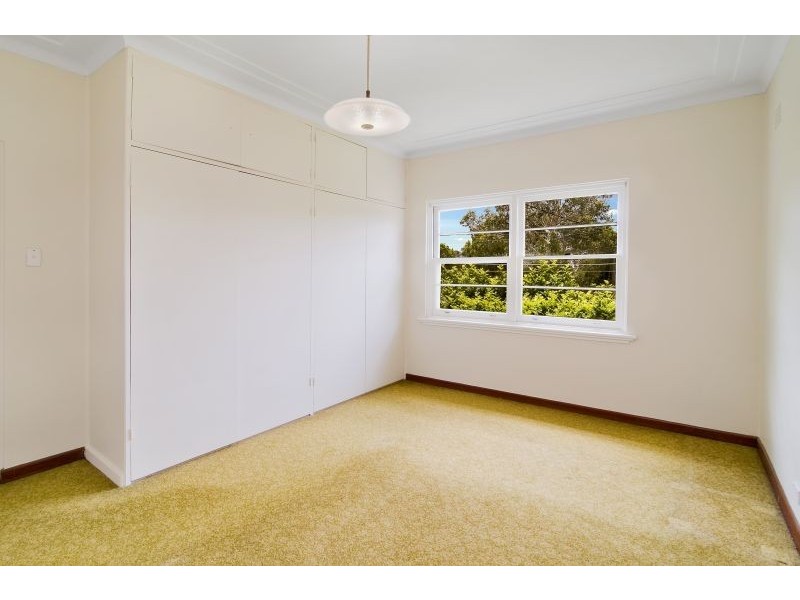 26 Hinkler Crescent, Lane Cove NSW 2066