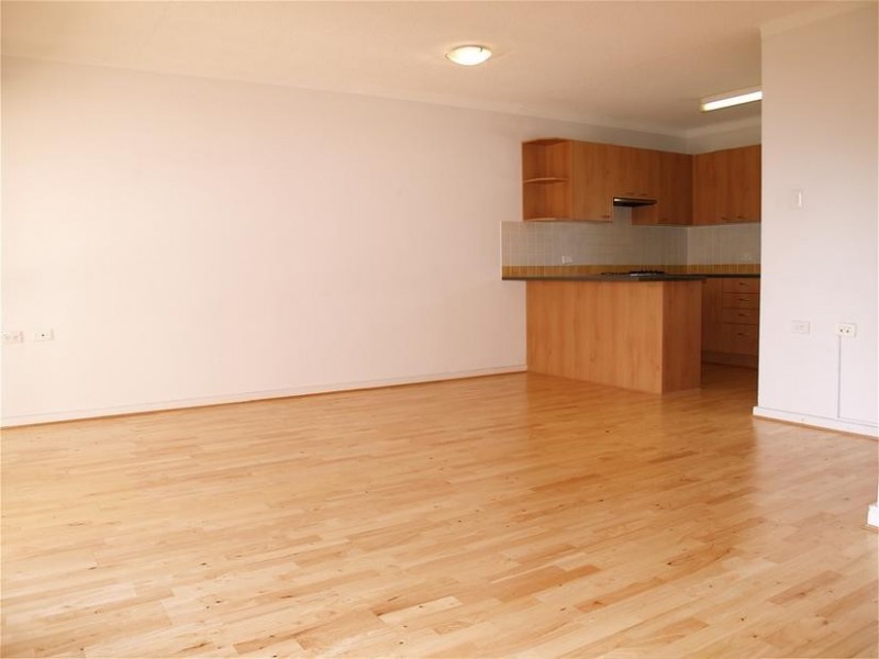 18/143 Burns Bay Road, Lane Cove NSW 2066