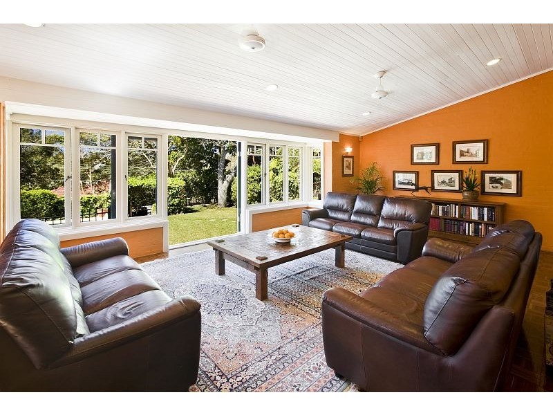 10 Henley Street, Lane Cove NSW 2066