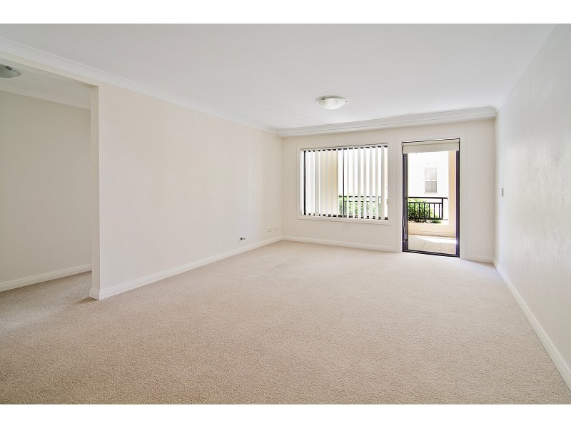 2/45 Walkers Drive, Lane Cove NSW 2066