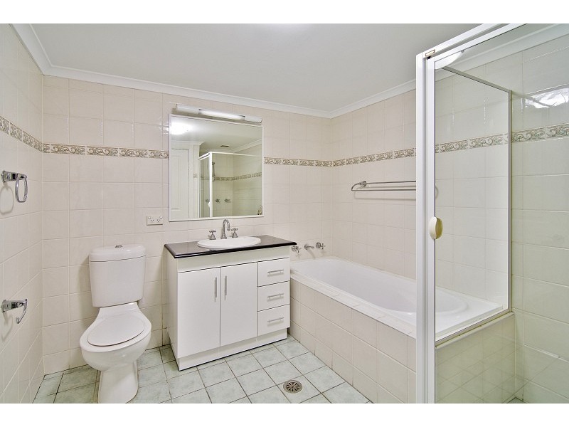 2/45 Walkers Drive, Lane Cove NSW 2066