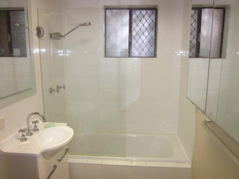 13/130 Burns Bay Road, Lane Cove NSW 2066