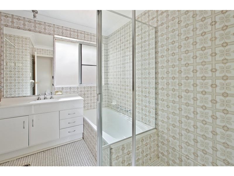 11/302 Burns Bay Road, Lane Cove NSW 2066