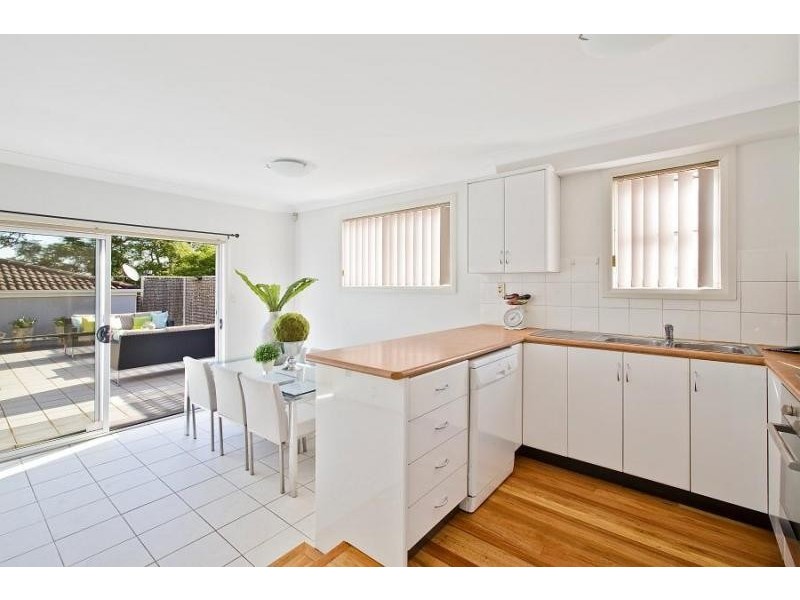 2/6 Parklands Avenue, Lane Cove NSW 2066