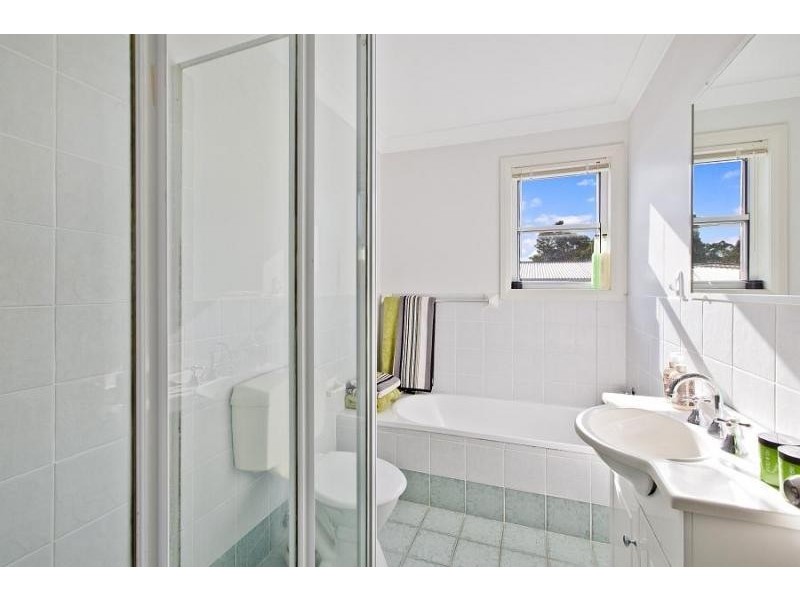 2/6 Parklands Avenue, Lane Cove NSW 2066