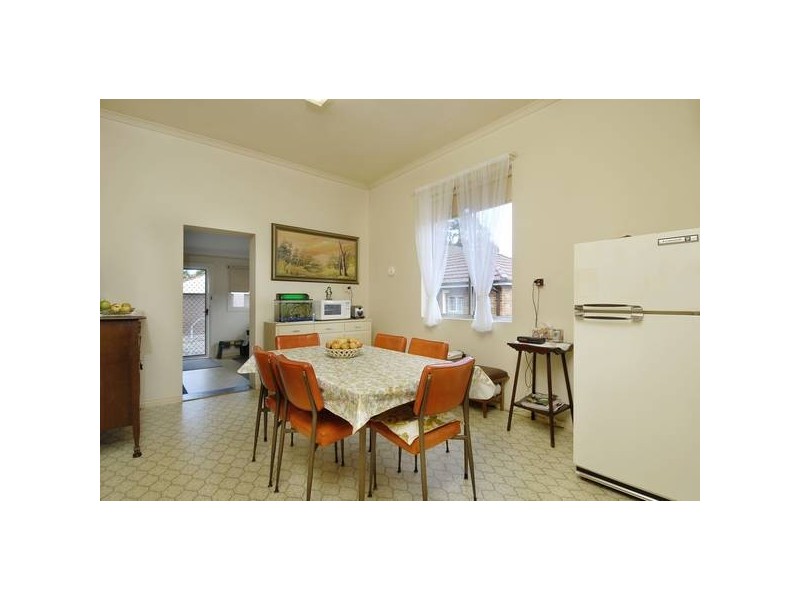 8 Garthowen Avenue, Lane Cove NSW 2066