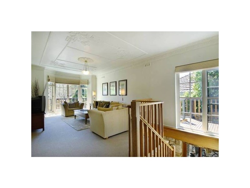 12 Rothwell Crescent, Lane Cove NSW 2066
