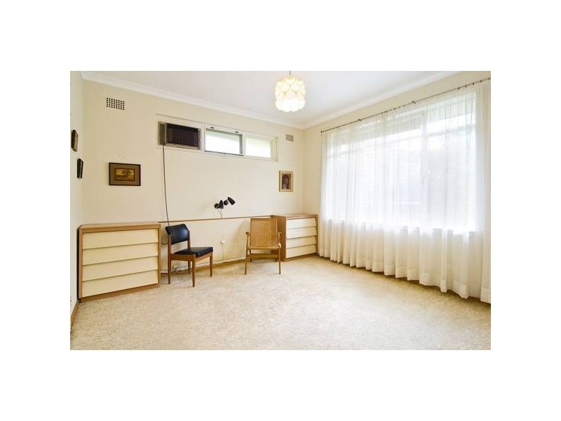 8 Fourth Avenue, Lane Cove NSW 2066