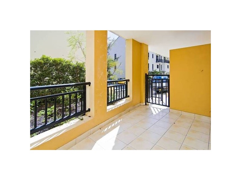 2/45 Walkers Drive, Lane Cove NSW 2066